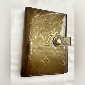 AUTHENTIC Louis Vuitton monogram Vernis Agenda diary cover